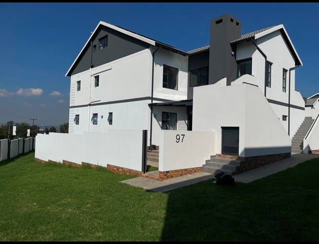 3 BEDROOM PROPERTY TO RENT IN HALFWAY HOUSE